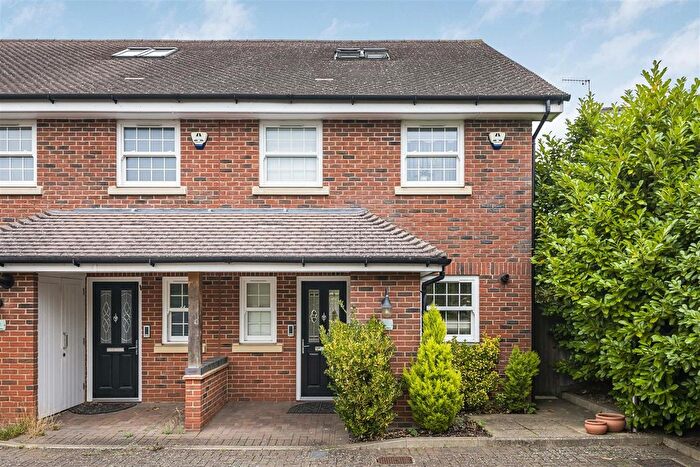 3 Bedroom End Of Terrace House For Sale In Battlers Mews, Radlett, WD7