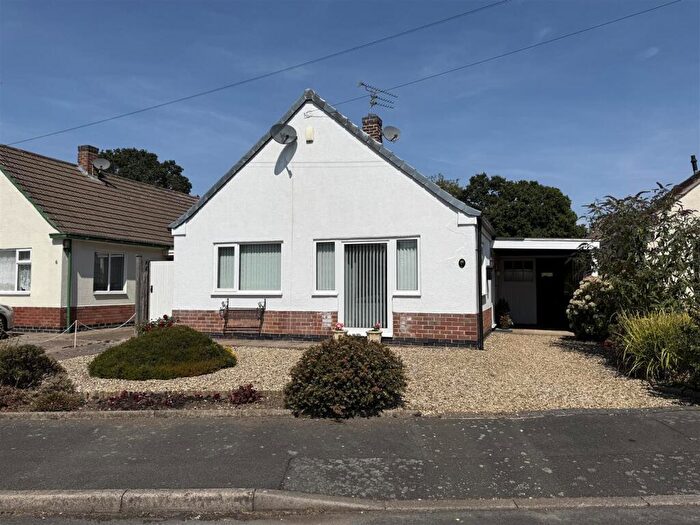 2 Bedroom Detached Bungalow For Sale In Walsingham Crescent, Leicester Forest East, Leicester, LE3
