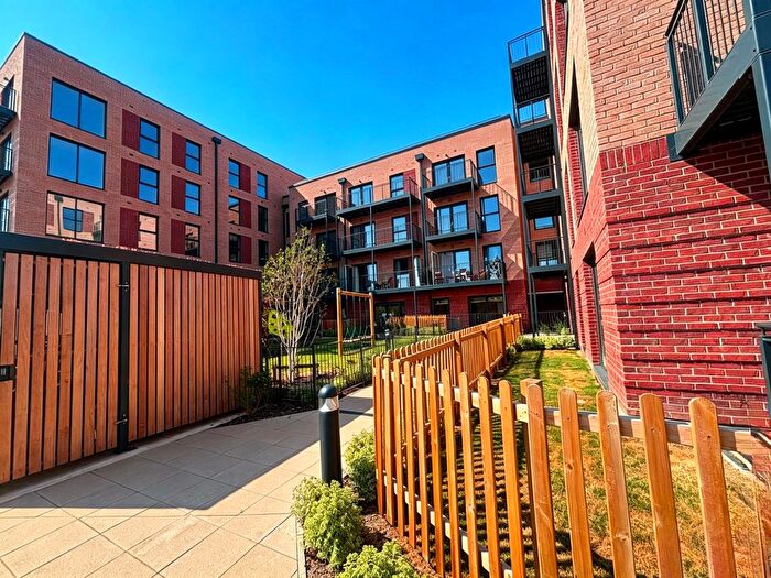 1 Bedroom Flat To Rent In Isca Gardens, Exeter, EX4