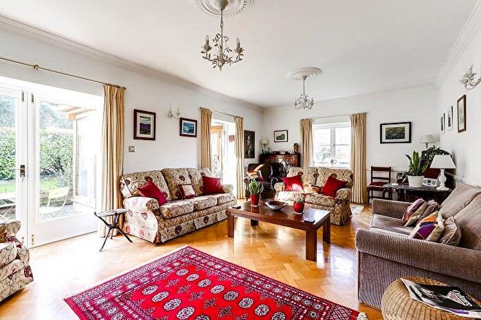 3 Bedroom Semi-detached House For Sale In School Court, Westmill, Buntingford, SG9