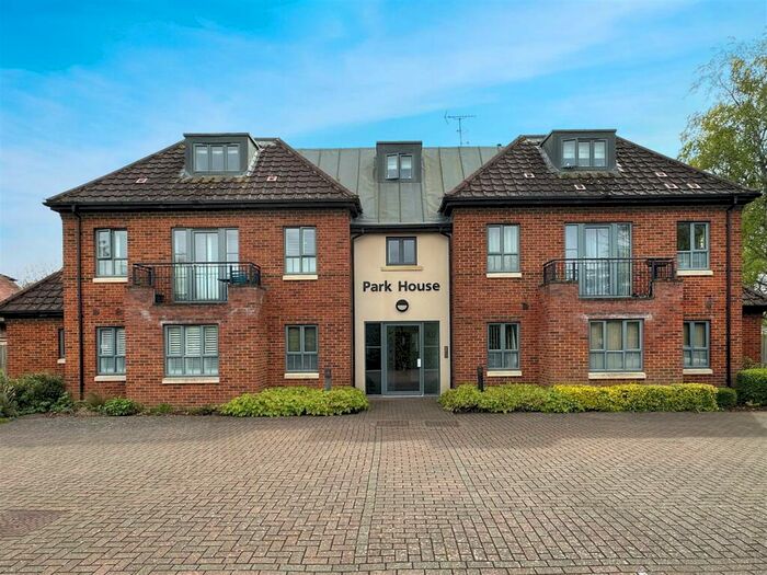 3 Bedroom House To Rent In Queen Ediths Way, Cambridge, CB1