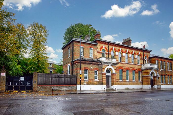 3 Bedroom Flat For Sale In St John's Way, Archway, N19