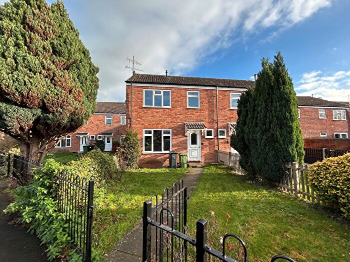 3 Bedroom Semi Detached House For Sale In Cheaton Close, Leominster, Herefordshire, HR6