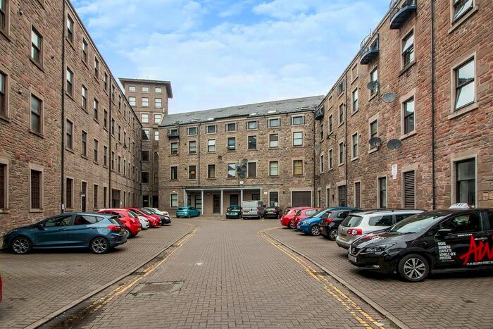 2 Bedroom Flat To Rent In Pleasance Court, Dundee, DD1