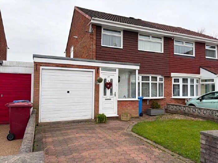 3 Bedroom Semi Detached House For Sale In Crantock Close, Halewood, Liverpool, Merseyside., L26