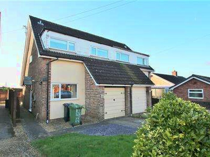 3 Bedroom Semi-Detached House To Rent In Court Road, Lydney, GL15