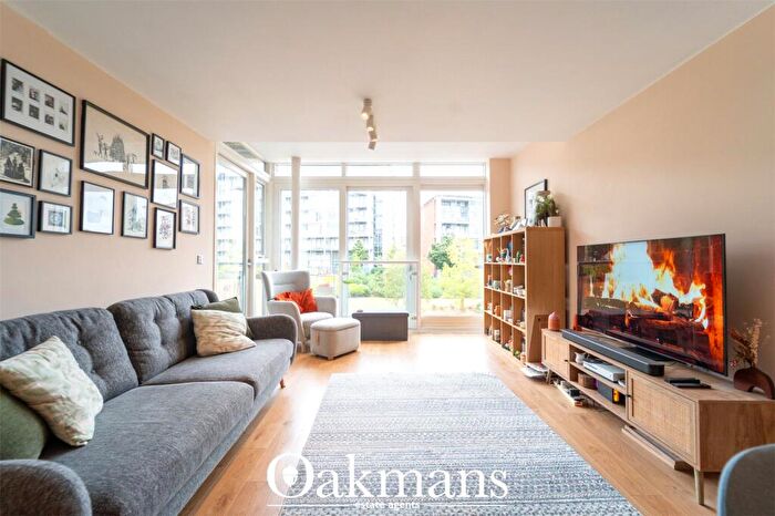 2 Bedroom Apartment For Sale In Alfred Knight Way, Birmingham, B15