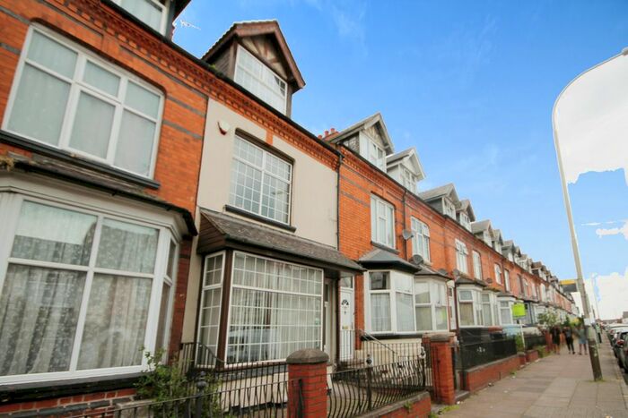 4 Bedroom Terraced House To Rent In East Park Road, Leicester, LE5