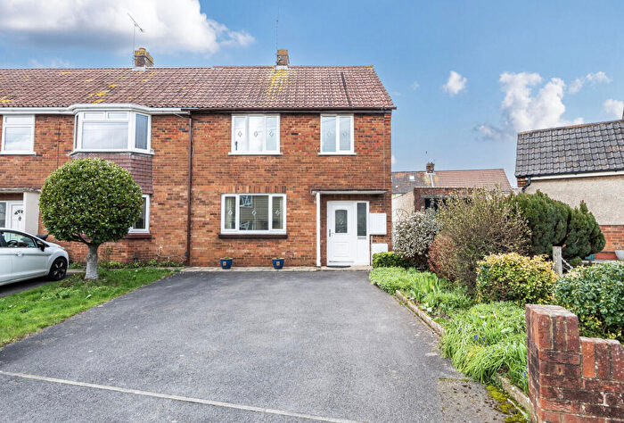 3 Bedroom End Of Terrace House For Sale In Streamside, Mangotsfield, Bristol, Gloucestershire, BS16