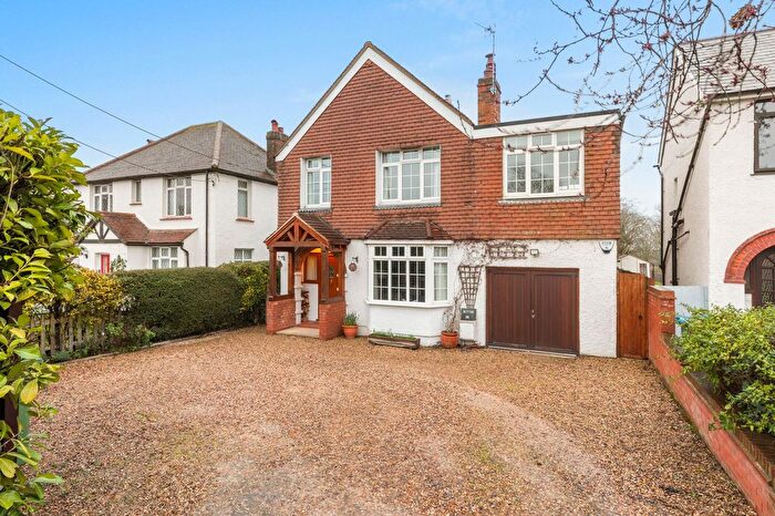 5 Bedroom Detached House For Sale In Wendover Road, Stoke Mandeville, HP22