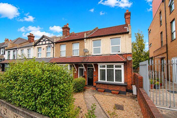 1 Bedroom Flat For Sale In Carshalton Road, Carshalton, SM5