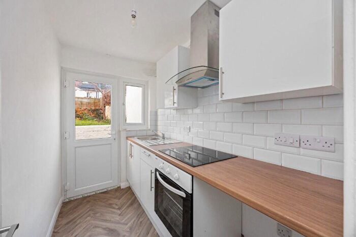 1 Bedroom Flat To Rent In Livingstone Road, Hove, East Sussex, BN3