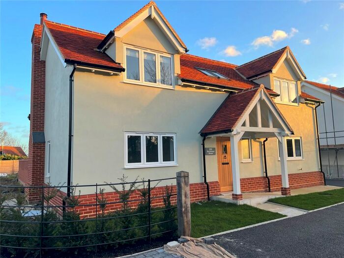4 Bedroom Detached House To Rent In London Road, Great Notley, Braintree, Essex, CM77