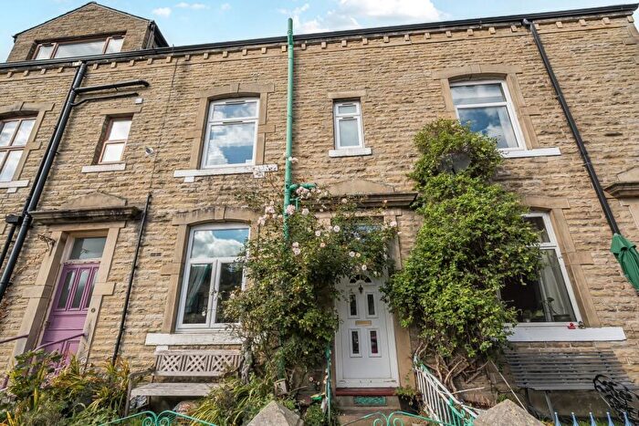 4 Bedroom Terraced House For Sale In Hangingroyd Lane, Hebden Bridge, West Yorkshire, HX7