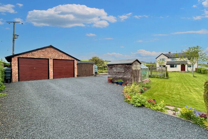 4 Bedroom Detached House For Sale In Wyatt Road, Cross Keys, Hereford, HR1
