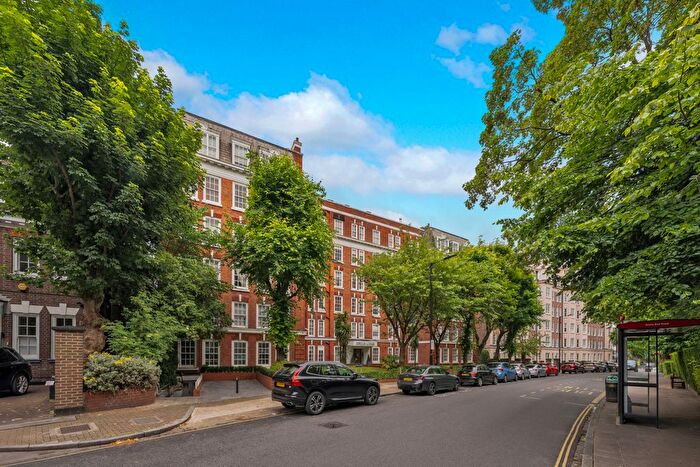 2 Bedroom Flat For Sale In Circus Lodge, Circus Road, London, NW8