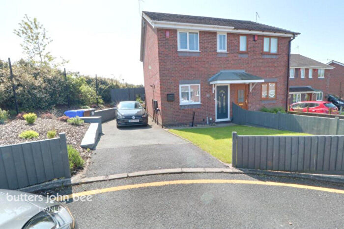 2 Bedroom Semi-Detached House To Rent In Beddow Way, Stoke-on-trent, ST6