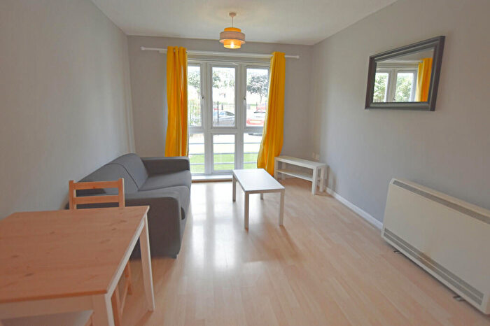 1 Bedroom Flat To Rent In Marmion Road, Nottingham, NG3