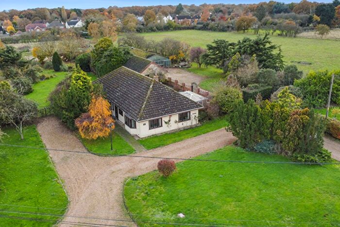 4 Bedroom Detached Bungalow For Sale In West End Road, Tiptree, Colchester, CO5