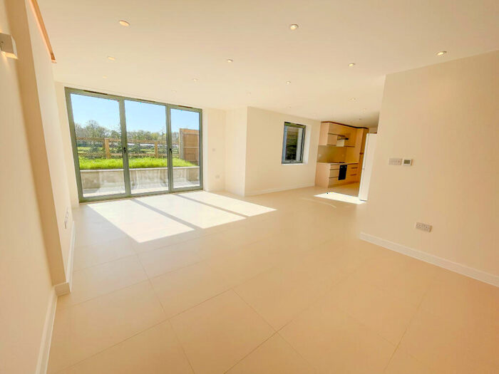 2 Bedroom Flat To Rent In Flat Block B Southernwood, Fordham Road, Newmarket, Suffolk, CB8