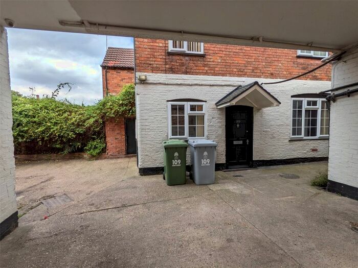 5 Bedroom Semi-Detached House To Rent In High Street, Collingham, Newark, Nottinghamshire, NG23