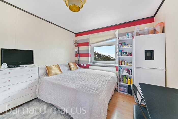 1 Bedroom Flat For Sale In Friern Road, London, SE22
