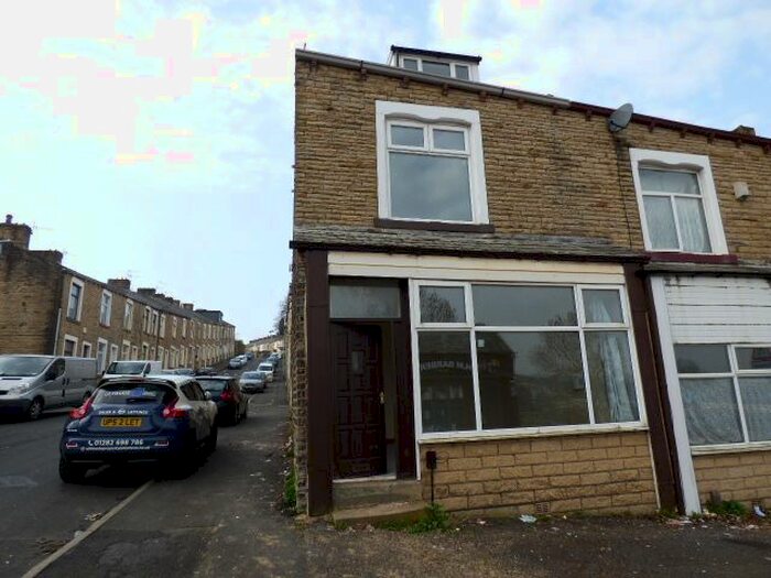 4 Bedroom End Of Terrace House To Rent In Railway Street, Nelson, BB9