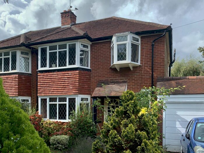 3 Bedroom Semi-Detached House To Rent In Bramley Way, Ashtead, KT21