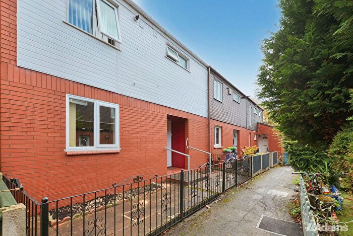 3 Bedroom Terraced House For Sale In Folkestone Way, Runcorn, WA7