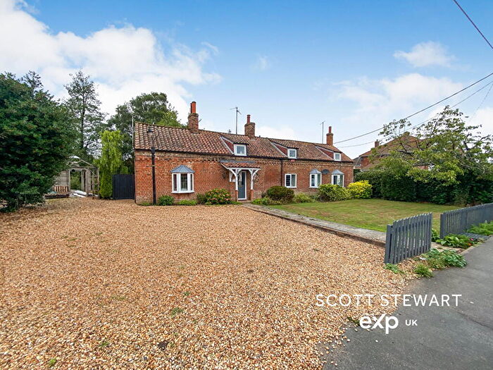 4 Bedroom Cottage For Sale In Station Road, Long Sutton, Spalding, PE12