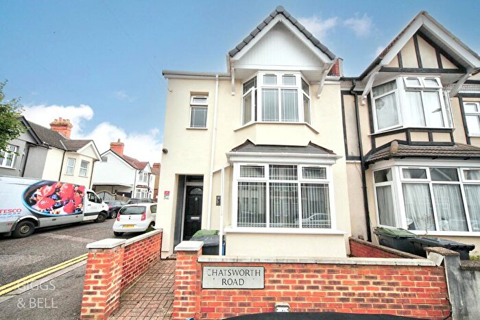3 Bedroom End Of Terrace House For Sale In Luton, Bedfordshire, LU4