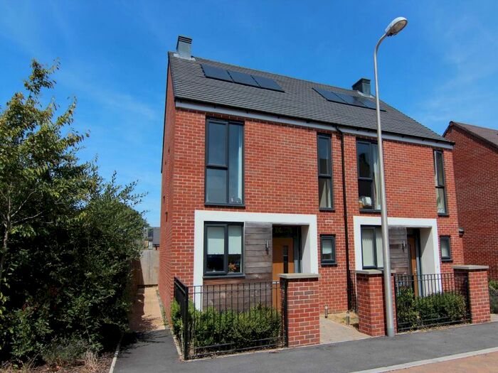 2 Bedroom Property To Rent In Hannah Drive, Locking Parklands, Weston-Super-Mare, BS24