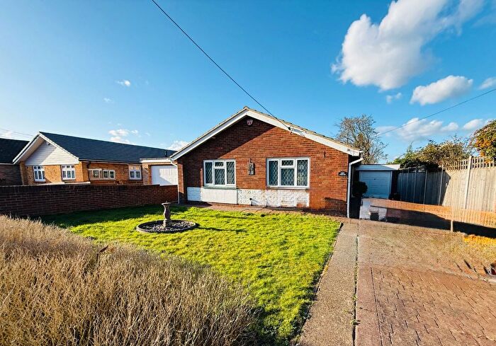 3 Bedroom Detached Bungalow To Rent In Victoria Road, Walderslade, ME5