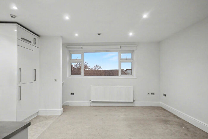 1 Bedroom Flat To Rent In Fortess Road, (), Tufnell Park, NW5