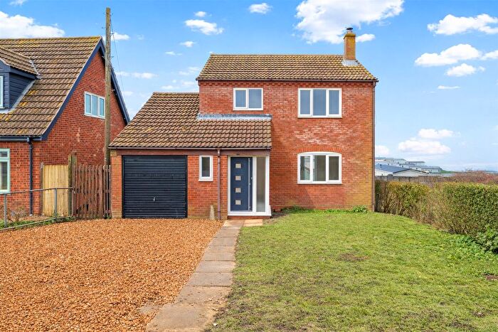 3 Bedroom Detached House For Sale In Albion Road, Mundesley, Norwich, NR11