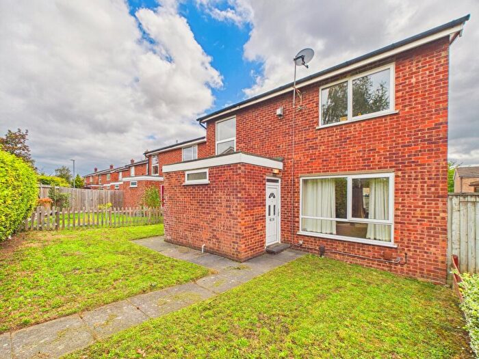 3 Bedroom Detached House For Sale In Cherrytree Walk, Yaxley, Peterborough, PE7