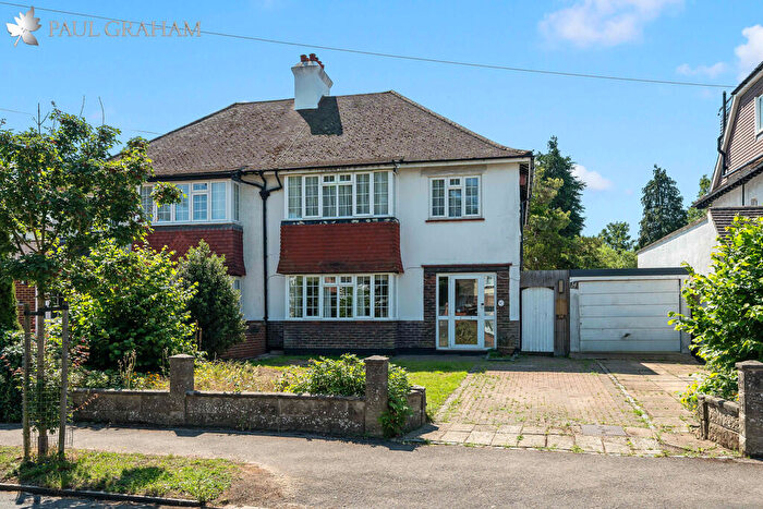 4 Bedroom Semi-Detached House For Sale In Waterer Rise, South Wallington, SM6