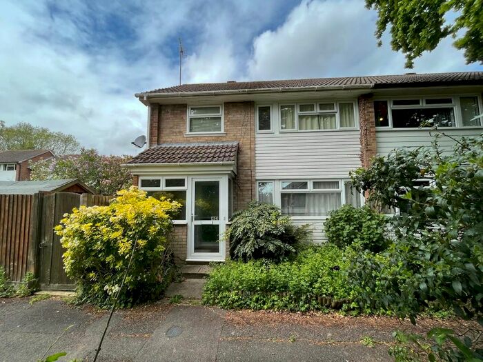 3 Bedroom End Of Terrace House To Rent In St. Marys Green, Kennington, Ashford, TN24