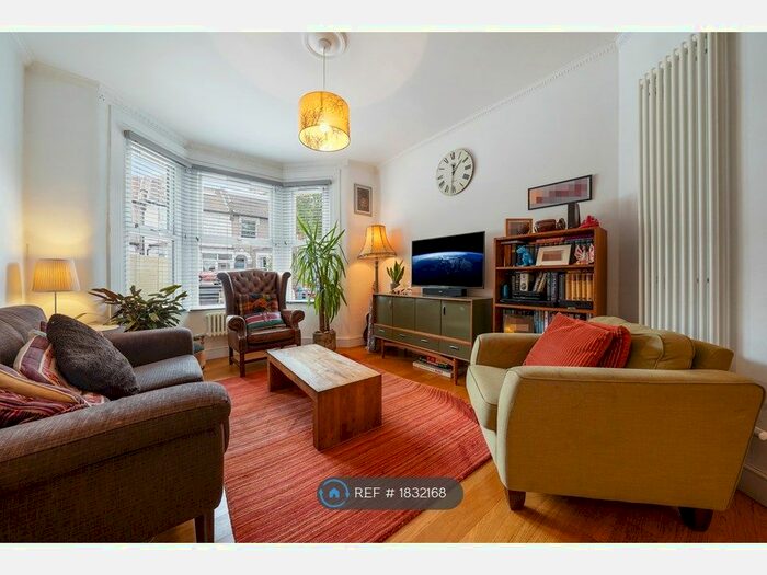 3 Bedroom Terraced House To Rent In Dunedin Road, London, E10