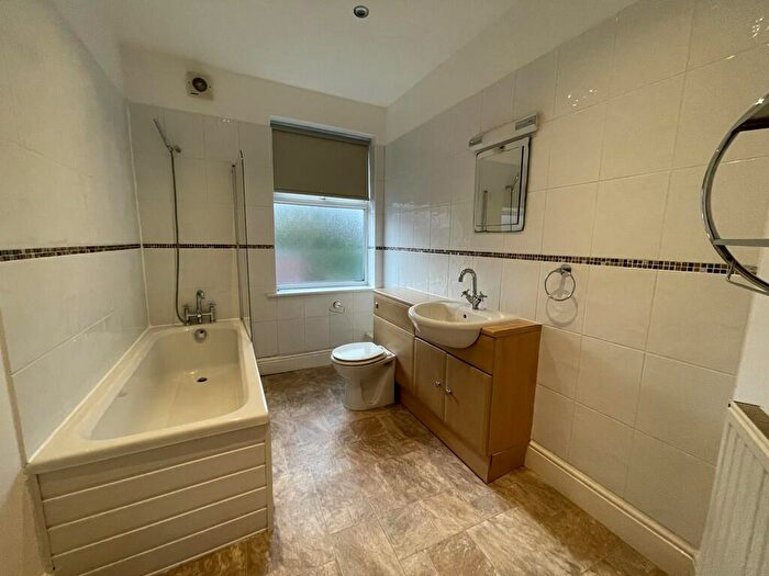 2 Bedroom Apartment To Rent In Buxton Road, Stockport, SK2