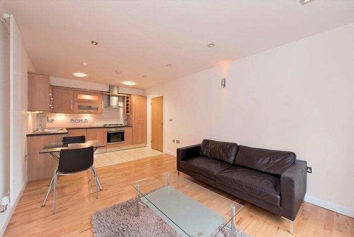 1 Bedroom Flat To Rent In Chicksand Street, Spitalfields, London, E1
