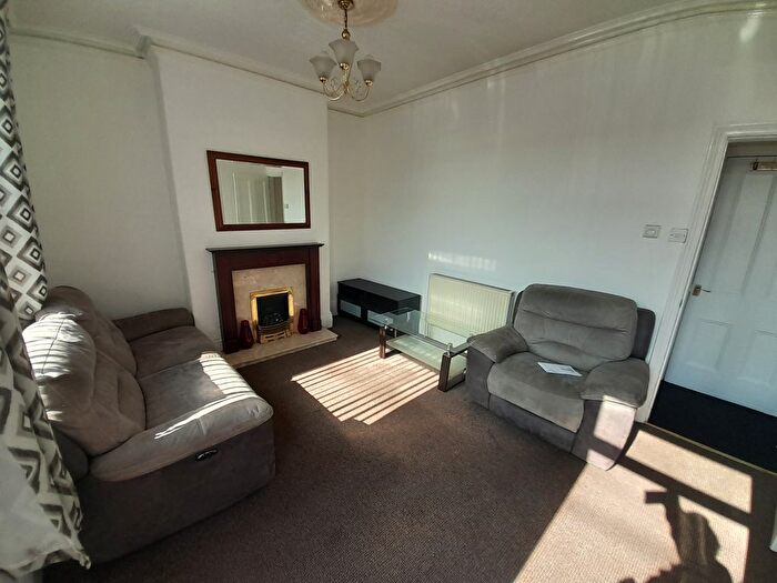 3 Bedroom Terraced House To Rent In Jacobs Well Lane, Wakefield, WF1