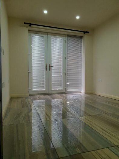 Flat To Rent In E Cheetwood Road, Manchester, Greater Manchester, M8