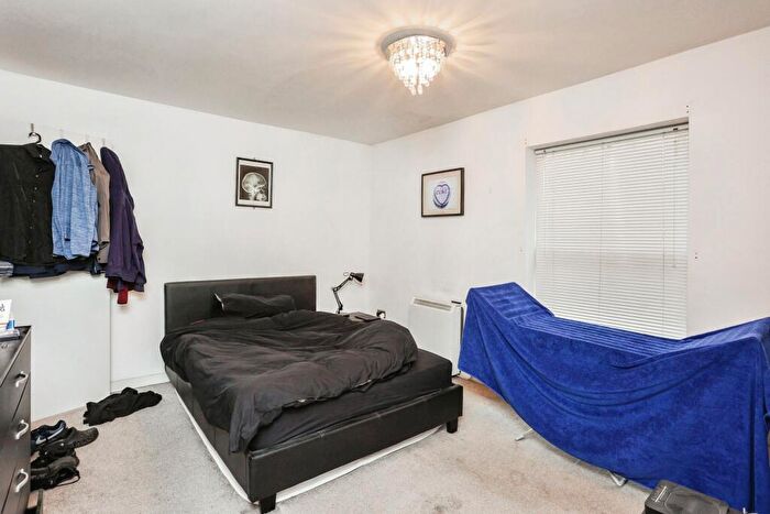 1 Bedroom Flat For Sale In Hughenden Drive, Leicester, Leicestershire, LE2