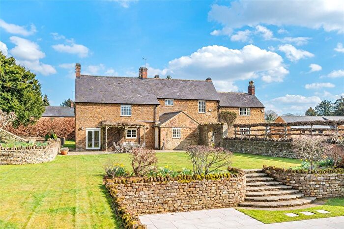 6 Bedroom Detached House For Sale In Thenford, Banbury, Northamptonshire, OX17