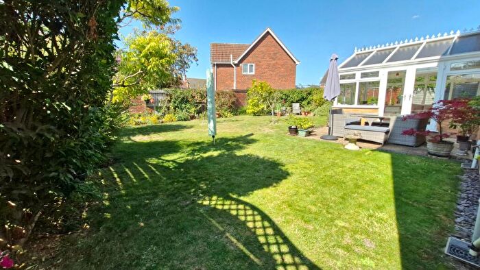 5 Bedroom Detached House For Sale In Chariots Way, Baston, Peterborough, PE6