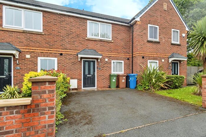2 Bedroom Terraced House For Sale In Hallbottom Street, Hyde, Cheshire, SK14