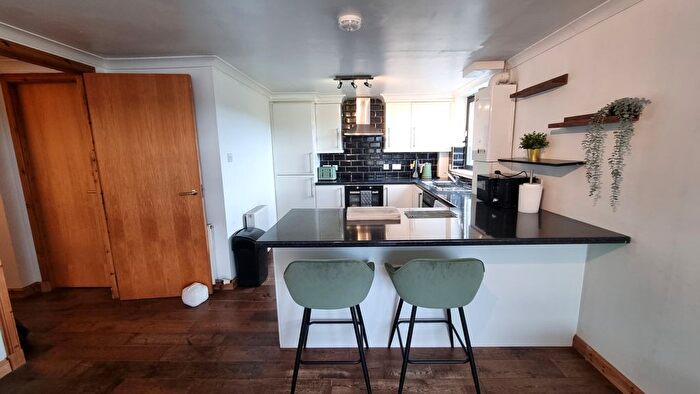 2 Bedroom Flat To Rent In Riverside Drive, The City Centre, Aberdeen, AB11