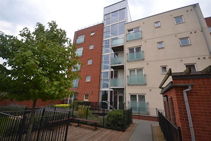 1 Bedroom Flat To Rent In Malcolm Place, Caversham Road, Reading, Berkshire, RG1