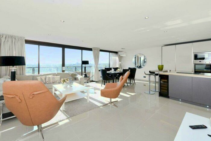 2 Bedroom Flat To Rent In Cresta House, Finchley Road, Swiss Cottage, NW3